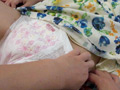完全主観おむつなお姉ちゃんは、すぐおもらししちゃうの