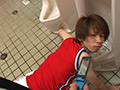 高身長イケメンのバスケ部員が人間便器になり果てる！！