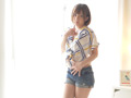 超可愛い人気女優 麻里梨夏チャンの羽根くすぐり地獄！