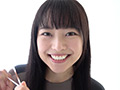 宮沢ちはるチャンのアクリル板舐め＆唾垂らし＆唾採取！