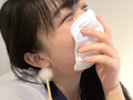 人気女優 泉りおんチャンの耳くすぐり＆耳かきプレイ！