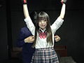 練習サボった制服少女にお仕置きの拘束くすぐり！