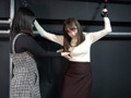 囚人T、更生のための姿勢○○くすぐり訓練！