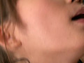 大沢美加が大量ザーメンを笑顔でゴックンしちゃいます。