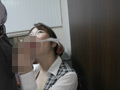 絶対バレてはいけないスリル満点こっそりフェラ2