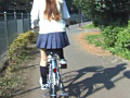 立ちこぎチャリンコ女子○生 ～太ももとパンチラ～