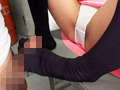 ニーハイ女子のチ○ポ踏みつけ足こき