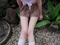 制服姿のままずぶ濡れになっていくグラドル