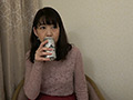 会社の飲み会の帰りに○ってしまった五十路妻は狙われる