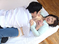 熟女 淫らな秘め事奥さんの体に欲情した不動産屋の男…