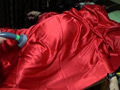 サテンマント痴女がガチムチノンケに電マフェラチオ○問