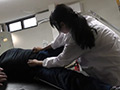 美人女医に長時間コチョコチョの刑にかけられたM男！