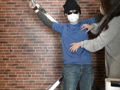 SMルームでノンストップくすぐりの刑にかけられたM男！