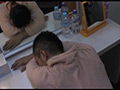 真性包茎VS綿棒男子