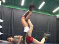 高身長アイドルレスラーがガリ男を半殺し！！ vol.1
