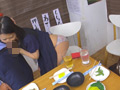 いきなり隠れ手マン！3 ヤリ場の居酒屋にやって来た熟女