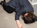 女の子のお腹を殴りたい