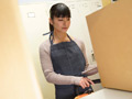 主婦達が働くパート先に忍び込み美熟女を○しまくった！