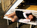 じっとり蒸れた主婦の生下着パンチラ