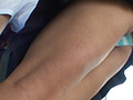 無防備女子○生下駄箱パンチラ