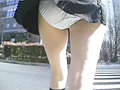 スカート舞う1