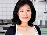 近親相○ 母乳に群がる大家族 あやの琴美