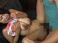 無防備なタンクトップの前かがみ爆乳 Iカップ まい