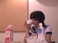 開口で食事01
