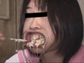 開口で食事02