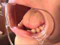 開口で食事04