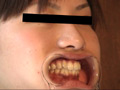 開口で食事04