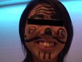 女性の顔に、油性マジックで書いてしまいました！1