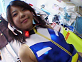 コスプレ美少女を責めて弄んで本気でイカす！
