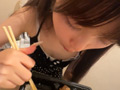 ちかちゃんトイレで早弁