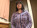 おたくレイヤーが脱いだらまさかのGカップ巨乳