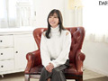新人 元、受付嬢。今、人妻。 蒼山愛奈 30歳 Avdebut