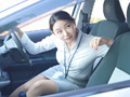 僕は、いつも、先輩と車出勤をしています。 三葉ちはる サンプル画像1