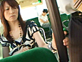 バスで美淑女の尻にチ○ポを擦りつけたらヤられるか？1