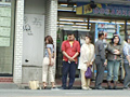 ゲリラ羞恥検証 路上でいきなり浣腸してヤる VOL.2