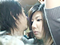 恋人のいない美淑女に満員状態で密着したらヤられた2