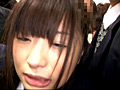 集団痴○されている女子○生が視線を送ってきたら1