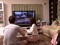 アダルトビデオを見る同僚に勃起したらヤられた1