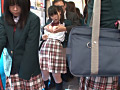 女子校通学バスに乗り込んで生でヤられた3