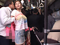 ベビーカー妻の尻に勃起チ○ポを擦りつけてヤる2