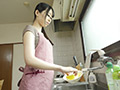 いきなりバッククンニされ感じてしまった巨尻妻1