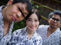 性欲が強すぎる義母は絶倫息子の生挿入も拒まない