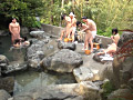 地元のパイパン●学生たちは都会のデカチンに興味津々