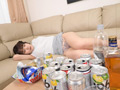 飲んでたらパンツが見えまくりでまさか僕を誘ってるの？