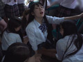 制服女子ぎゅうぎゅう痴○バス