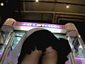 UFOキャッチャーにはまった美女たちのパンチラ
